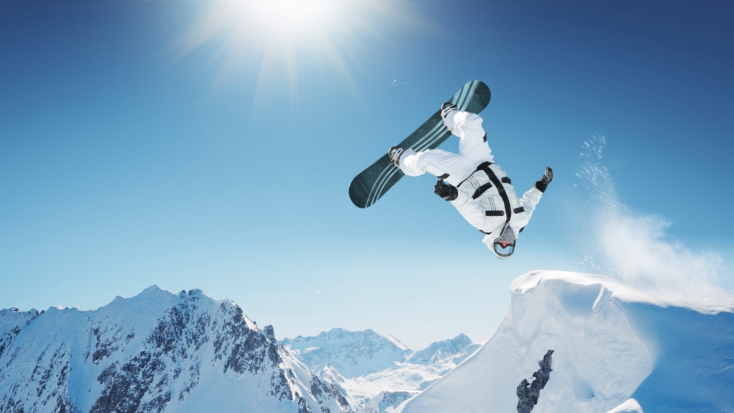 “科技与运动医学的结合，极限运动表现稳定性不断提升”，运动与科技绘画作品