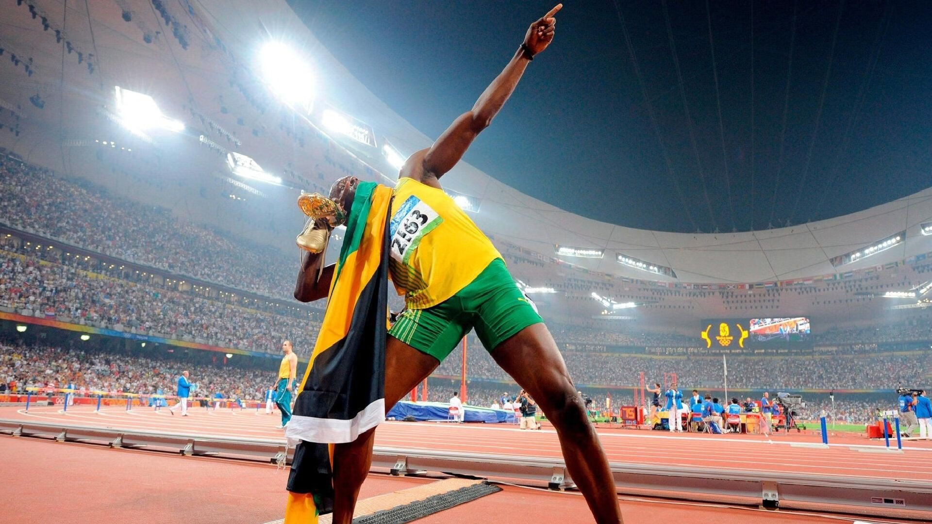 全球车迷聚会盛典：现场气氛爆棚，车迷俱乐部是干嘛的